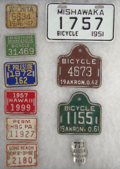 Lot 10 license plates badges 167705