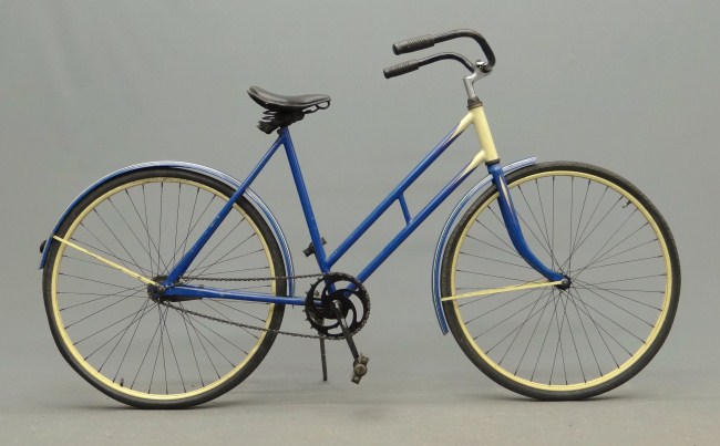 C. 1944 Schwinn Victory lightweight