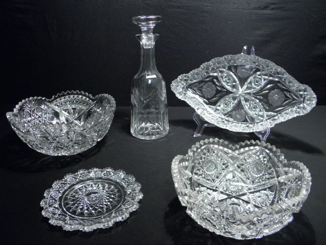 Five pieces of assorted cut crystal  16b479