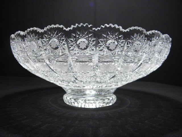 Russian cut crystal footed bowl  16b49e