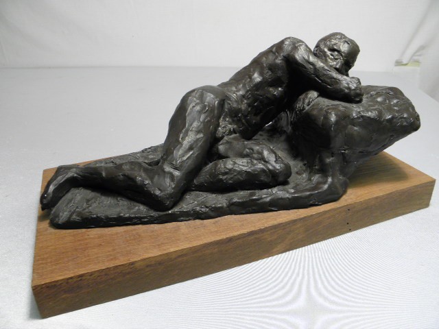 Bronze finish clay sculpture of 16b521