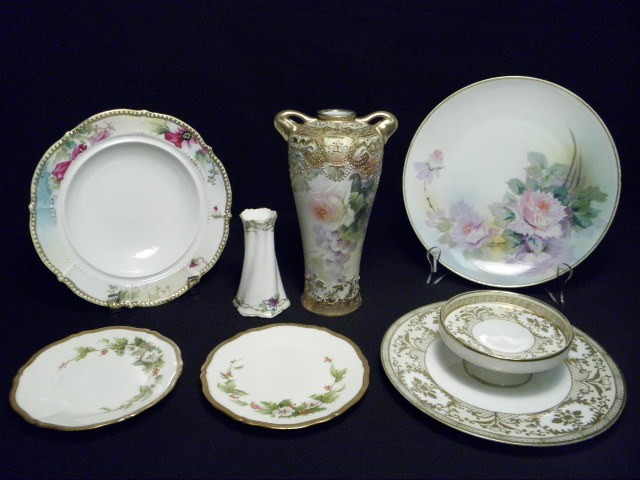 Assorted pieces of Nippon porcelain.