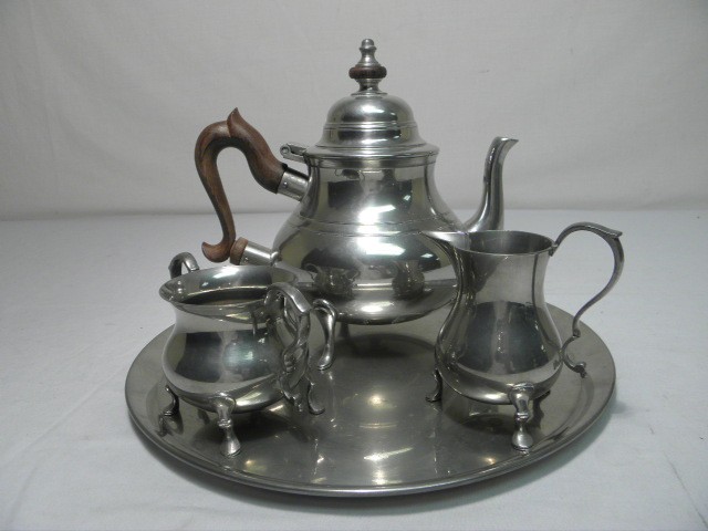 Williamsburg Stieff pewter four 16b559