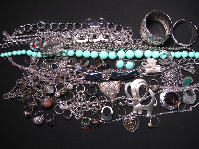 Tray lot of assorted costume jewelry