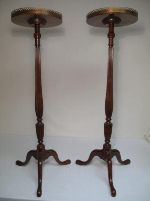 A pair of mid century reproduction 16ba32