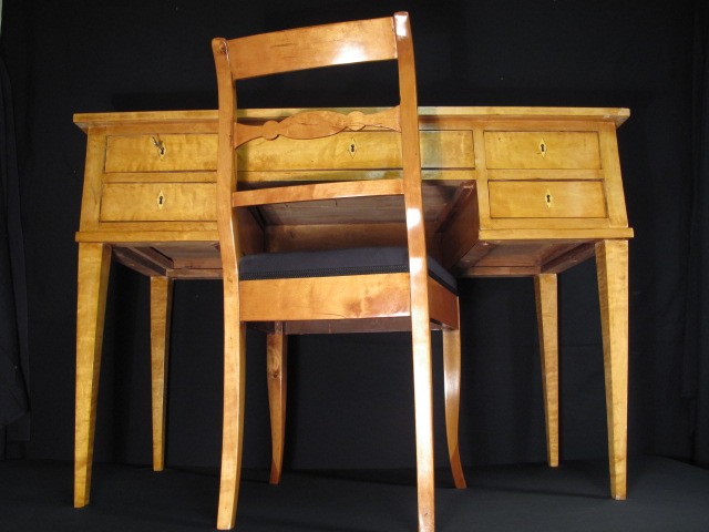 Antique Biedermeier natural finish desk.