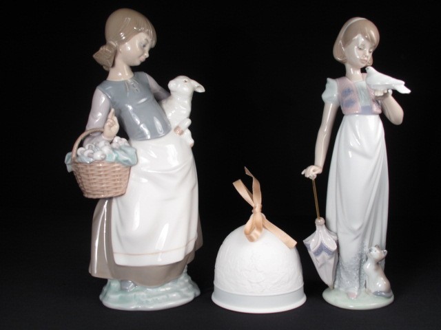 Two Lladro porcelain figurines  16ba5d