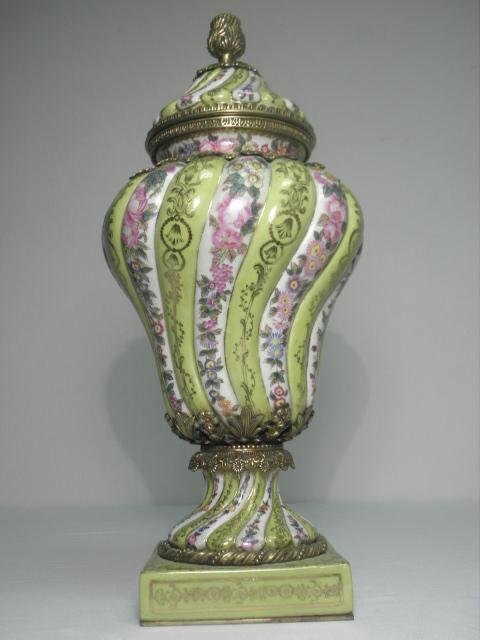 Porcelain and brass hand painted 16bc0d