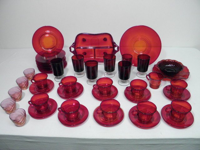 Large lot of assorted ruby glassware  16bc14