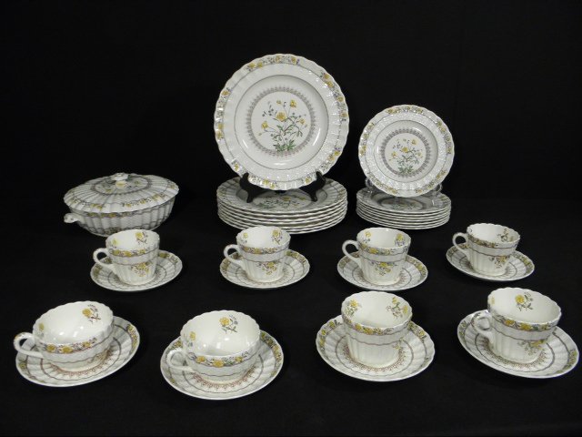 Copeland Spode porcelain dinnerware