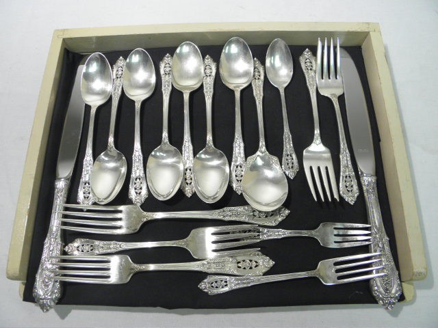 Wallace Sterling silver flatware. 18