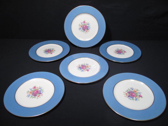 Six Lenox fine china dinner plates.