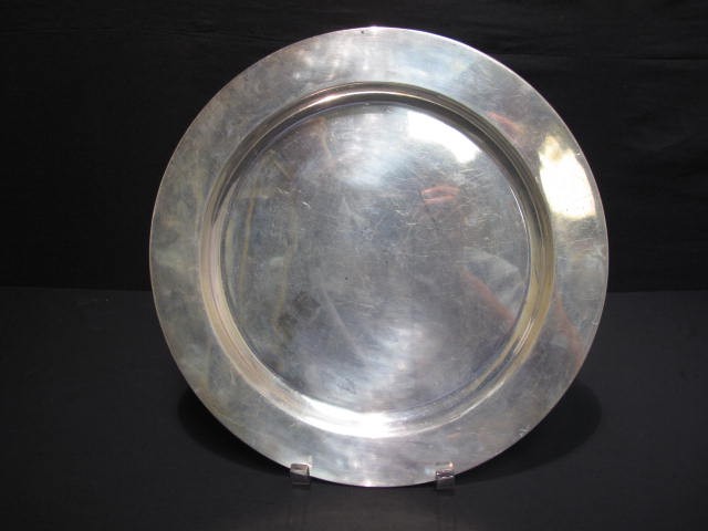 J.E. Caldwell & Co Sterling silver round