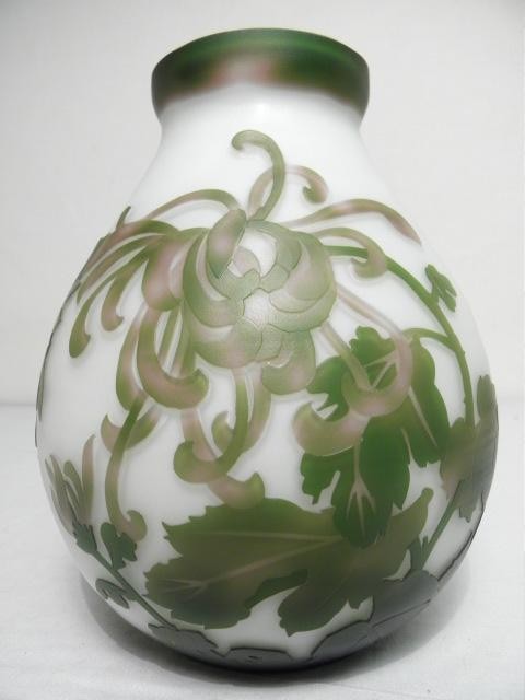 A later 20th century cameo art glass