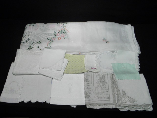 Lot of assorted estate linens.