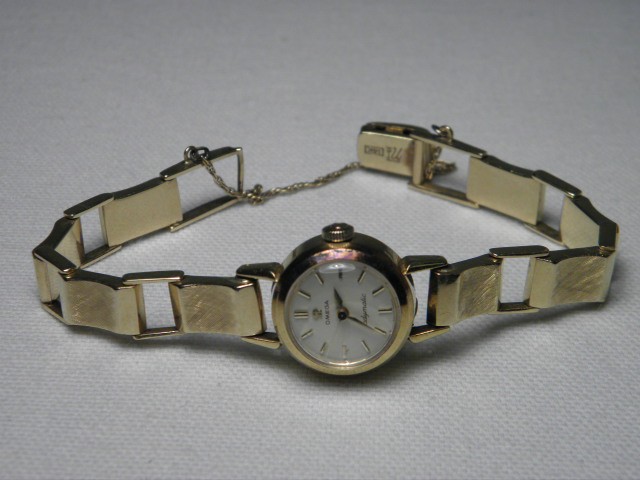 Omega 14kt yellow gold Ladymatic 16d0e4