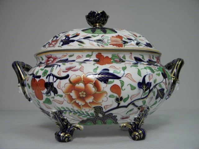 An early Coalport porcelain covered