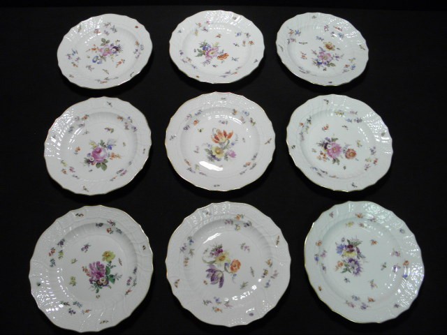 Lot of nine Meissen floral porcelain 16d1b1