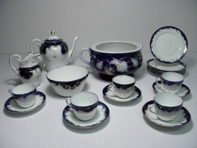 Nineteenth century assorted blue 16d1db