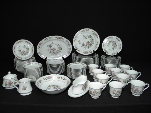 Ranmaru fine china porcelain dinnerware.