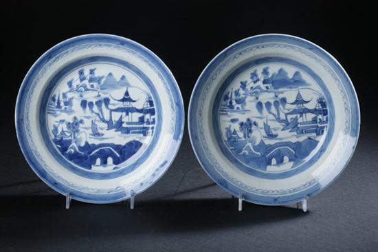 EIGHT CHINESE BLUE AND WHITE CANTON