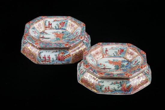 PAIR CHINESE EXPORT FAMILLE ROSE 16d624