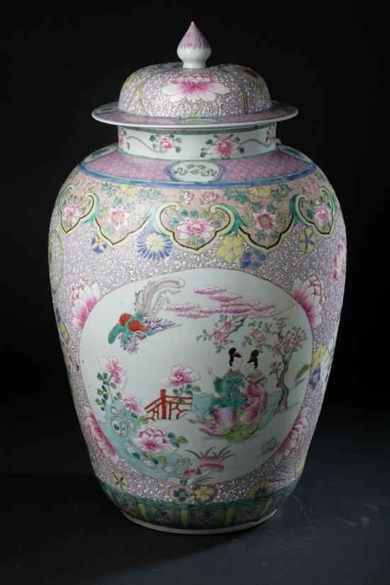 CHINESE FAMILLE ROSE PORCELAIN 16d63f