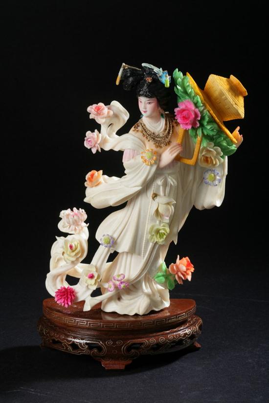 CHINESE POLYCHROME IVORY FIGURE 16d648