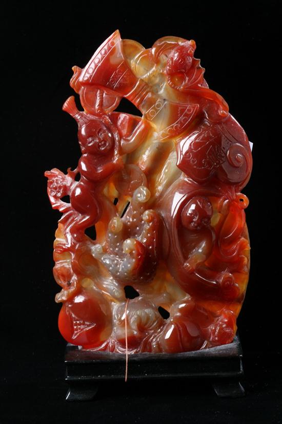 CHINESE CARNELIAN CARVING OF A 16d667