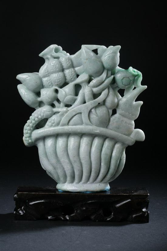 CHINESE CELADON JADEITE MODEL OF 16d682