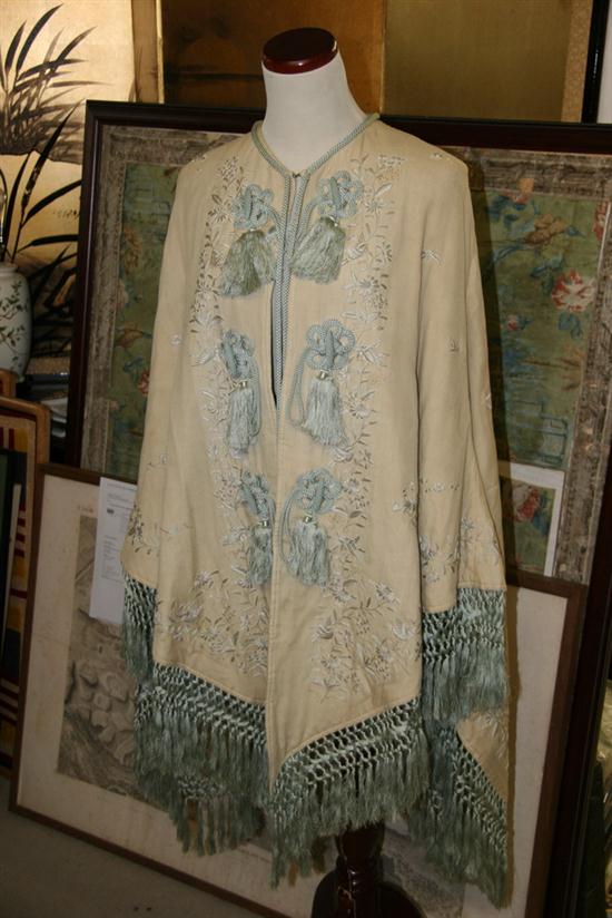 VICTORIAN EMBROIDERED SILK CAPE