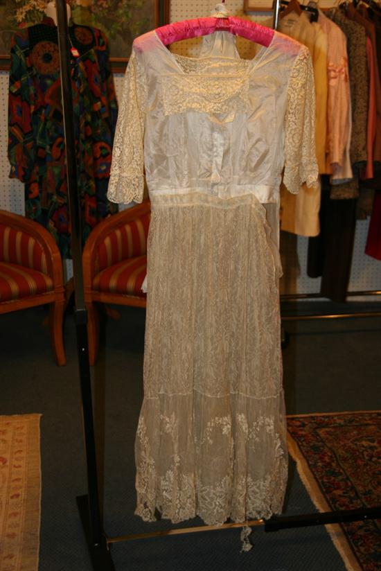EDWARDIAN CREAM LACE AND SILK DAY 16d821