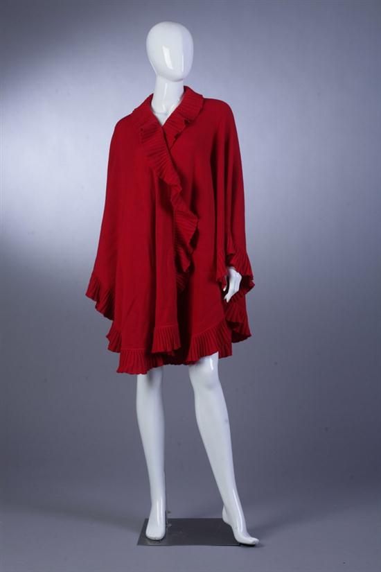 VALENTINO RED WOOL WRAP early 1990s  16d912