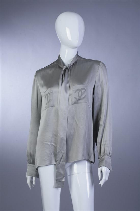 CHANEL GREY SILK BLOUSE late 1980s  16d947