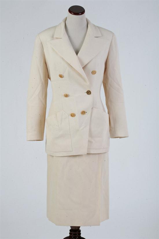 CHANEL WINTER WHITE WOOL JACKET 16d982