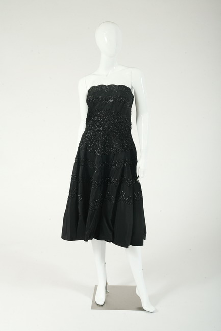 VINTAGE FRANK STARR SEQUINED BLACK