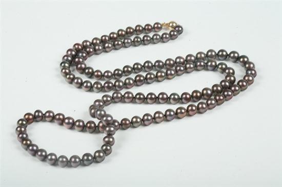 32 IN. MATCHED BLACK CULTURED PEARL