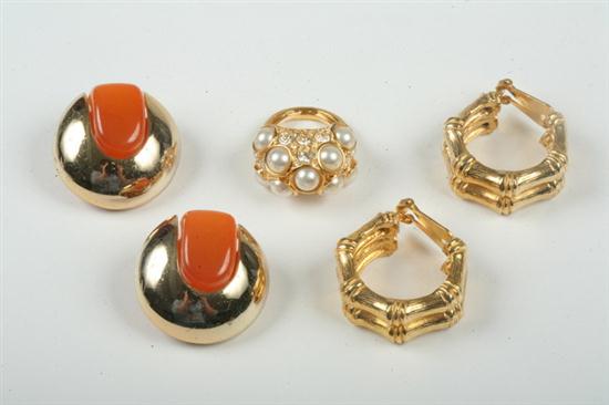 TWO PAIRS DESIGNER COSTUME JEWELRY 16da91