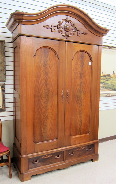 VICTORIAN WALNUT DOUBLE DOOR WARDROBE 16db7e