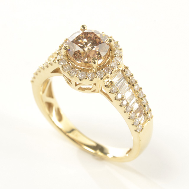 DIAMOND AND FOURTEEN KARAT GOLD 16dd4d