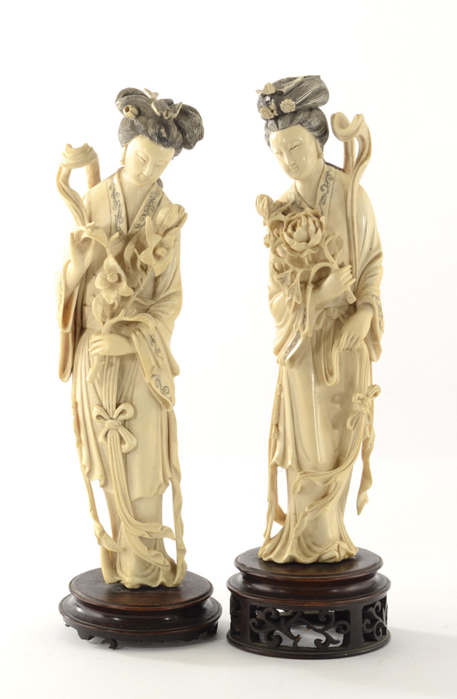 PAIR CHINESE IVORY CARVED FIGURES 16dd99