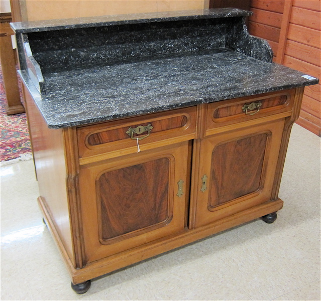 MARBLE TOPPED WALNUT WASHSTAND 16ddda