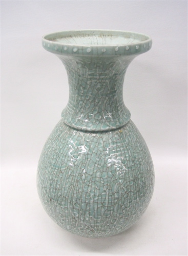 CHINESE CELEDON PORCELAIN VASE