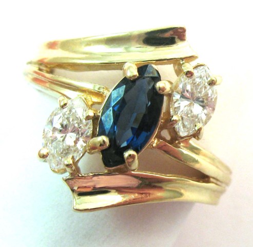 SAPPHIRE DIAMOND AND YELLOW GOLD