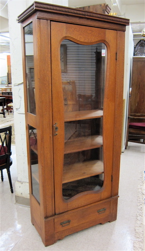 LATE VICTORIAN OAK CABINET American 16df02