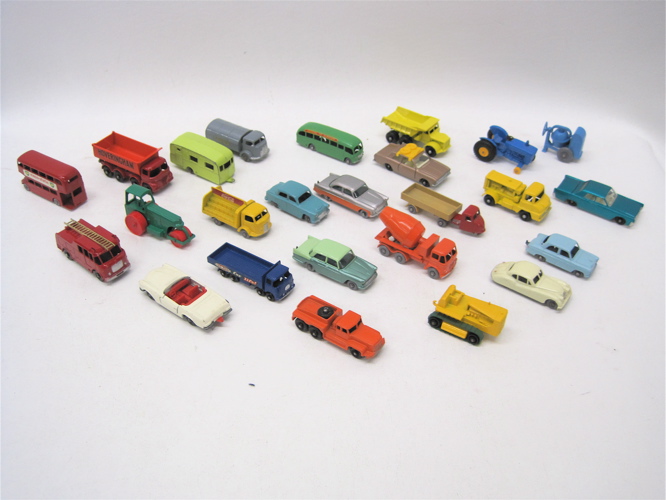 COLLECTION OF TWENTY-FIVE MATCHBOX VEHICLES: