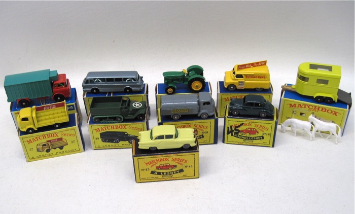 TEN MATCHBOX VEHICLES in boxes  16df71