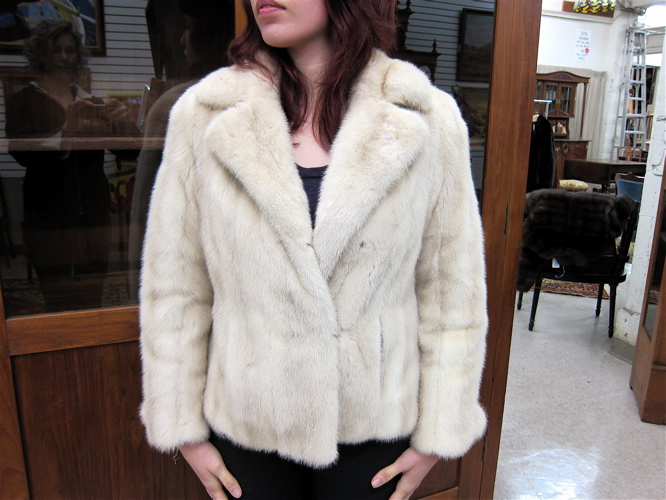 LADIES MINK JACKET blond fur with notched