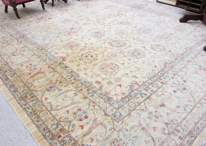 HAND KNOTTED ORIENTAL CARPET Oushak 16e084