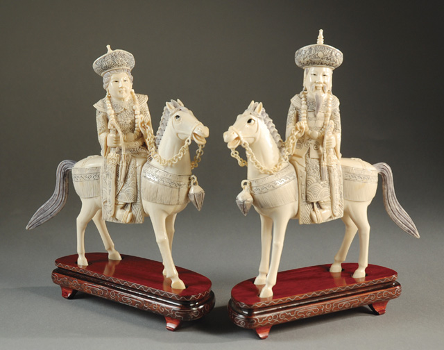 PAIR CHINESE IVORY CARVED FIGURES 16e0c8